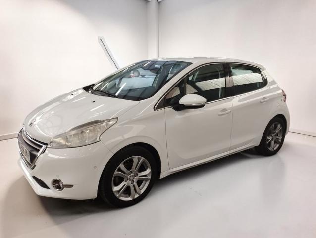 Peugeot 208 image 3