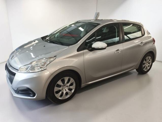 Peugeot 208 image 5