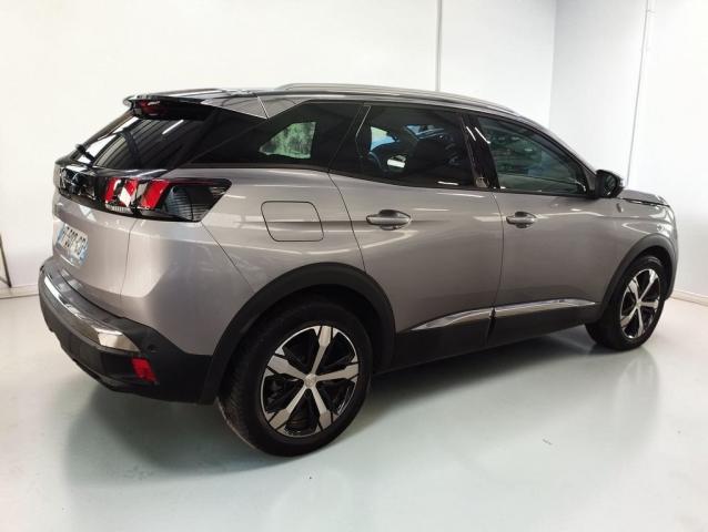 Peugeot 3008 image 3