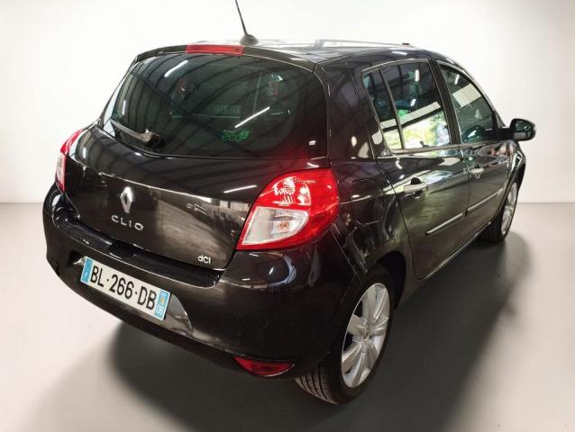 Renault Clio image 2