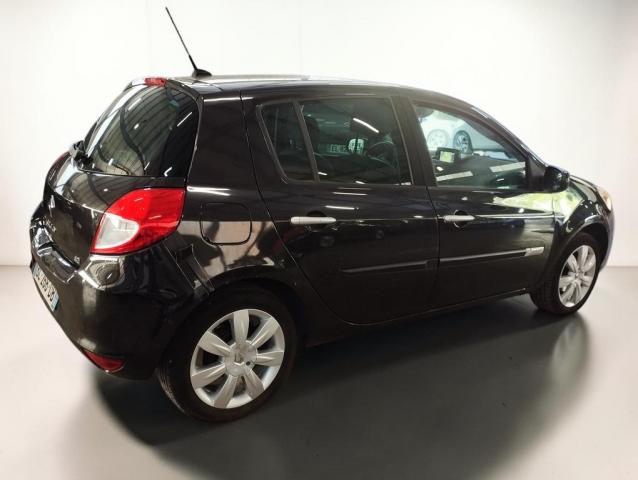 Renault Clio image 1