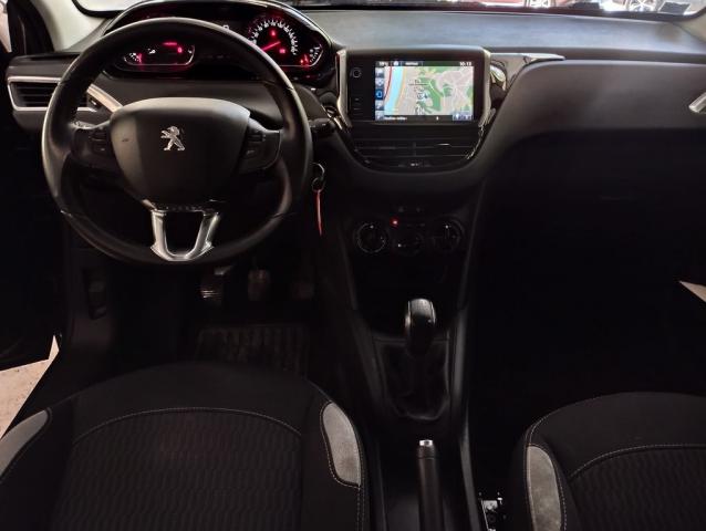 Peugeot 208 image 4