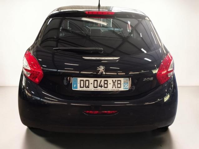 Peugeot 208 image 5