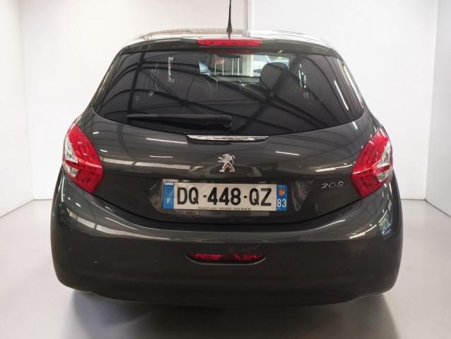 Peugeot 208 image 6