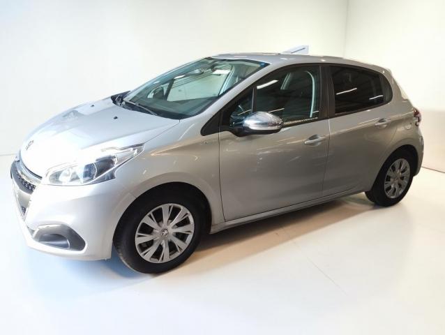 Peugeot 208 image 6