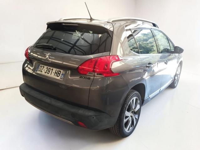 Peugeot 2008 image 2