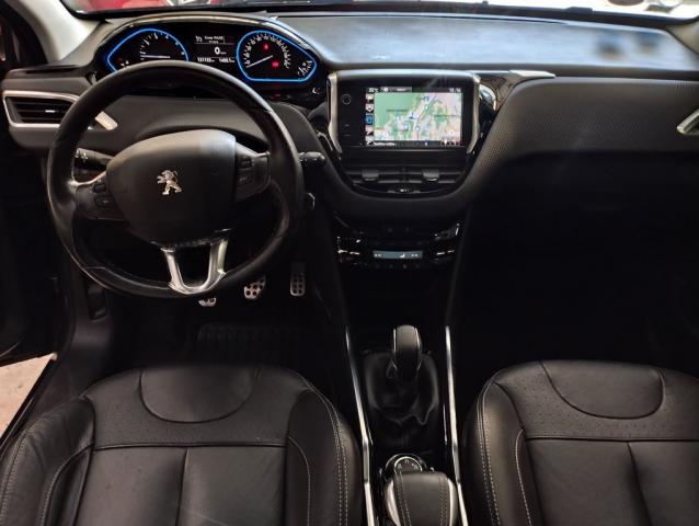 Peugeot 2008 image 1