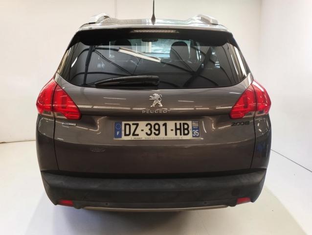 Peugeot 2008 image 3