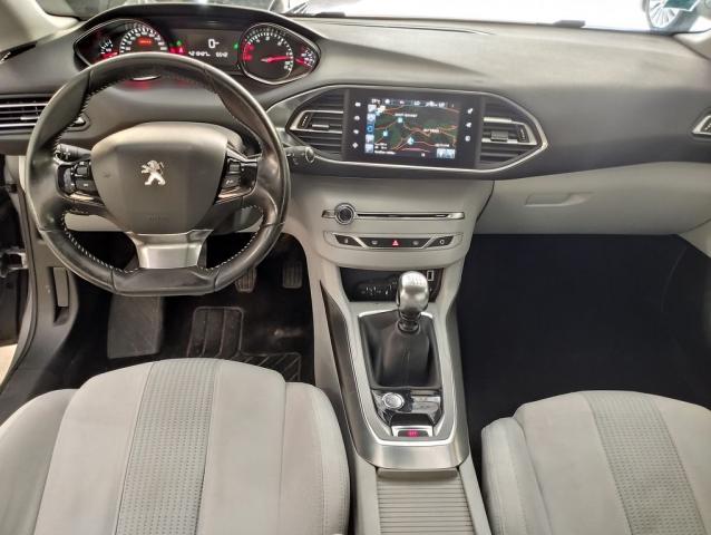 Peugeot 308 image 1