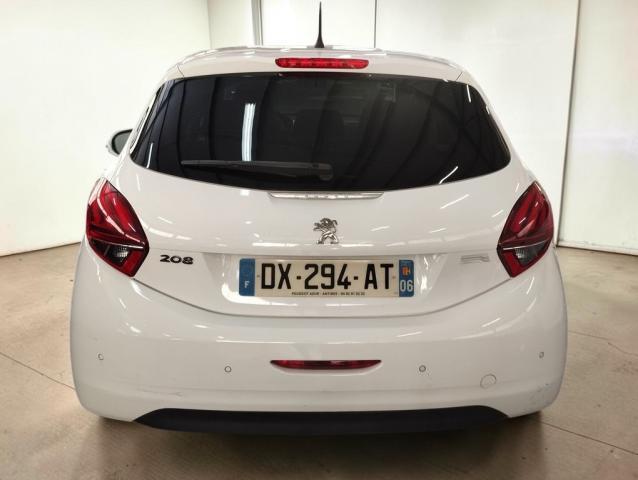 Peugeot 208 image 4