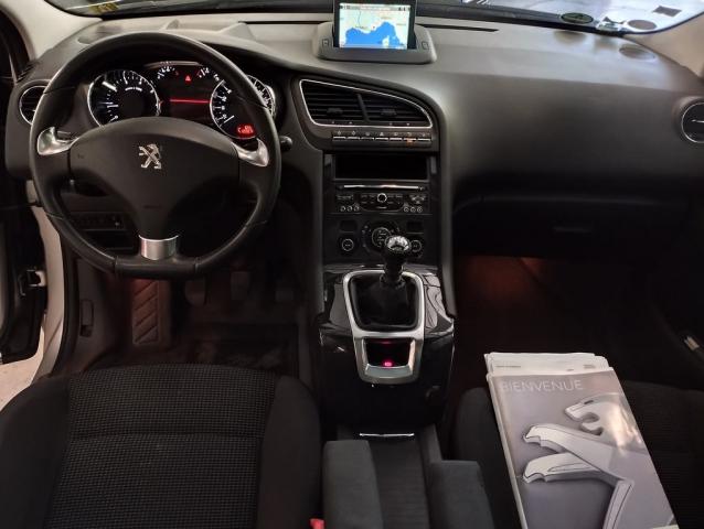 Peugeot 5008 image 5
