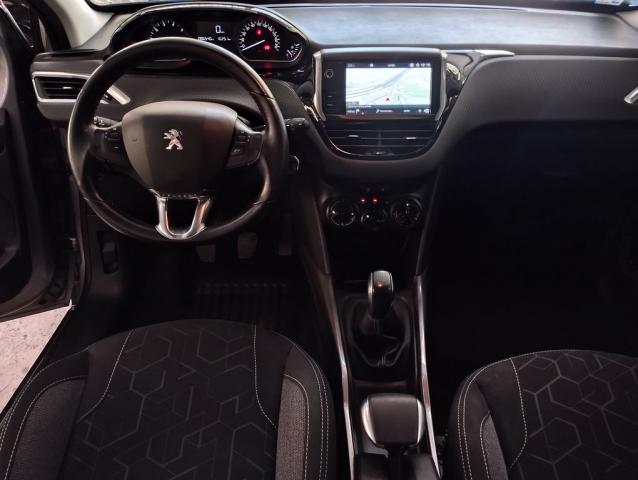 Peugeot 2008 image 5