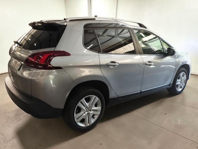 Peugeot 2008 image 2