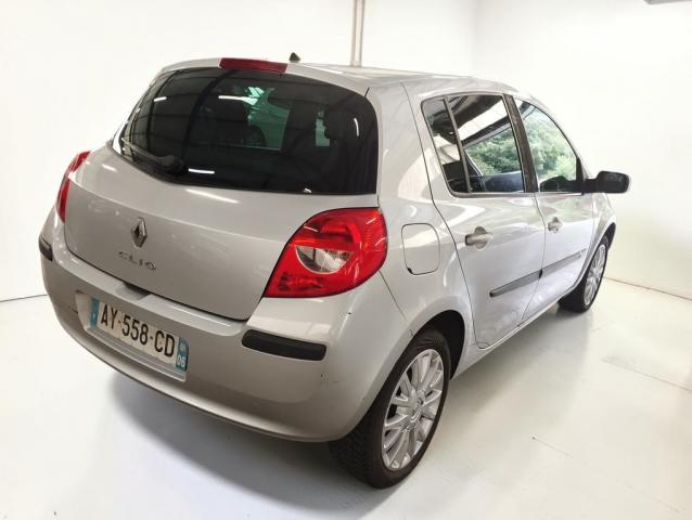 Renault Clio image 6