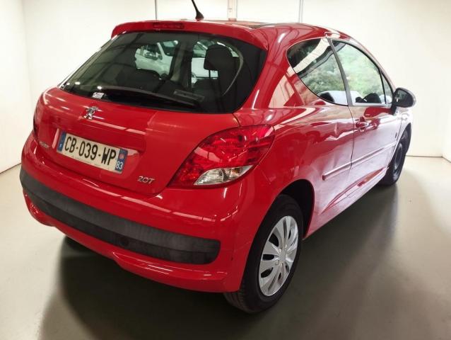 Peugeot 207 image 6
