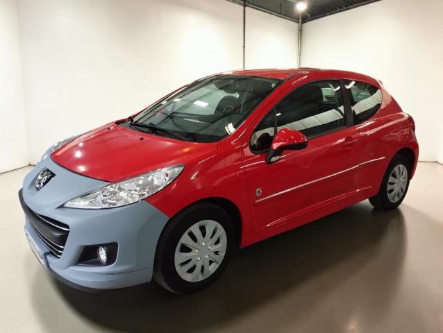 Peugeot 207 image 1
