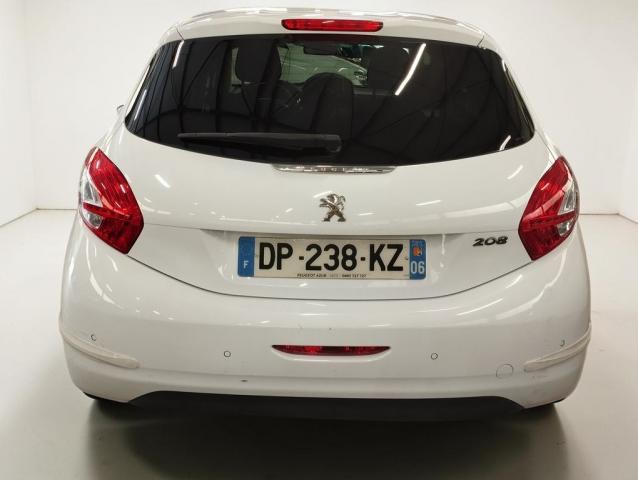 Peugeot 208 image 3