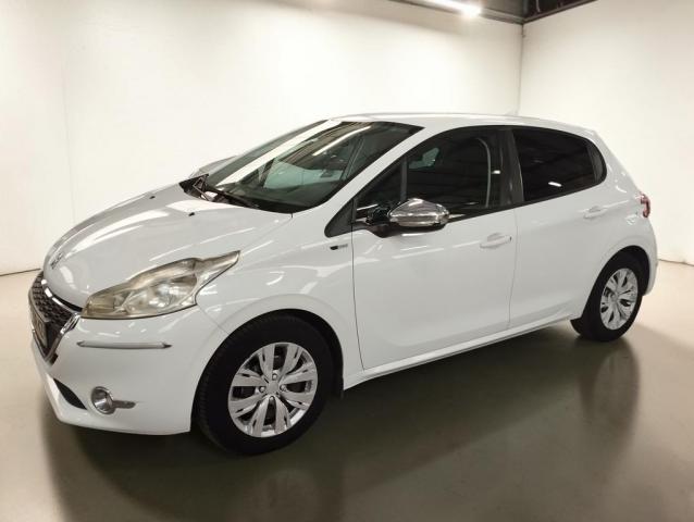 Peugeot 208 image 4