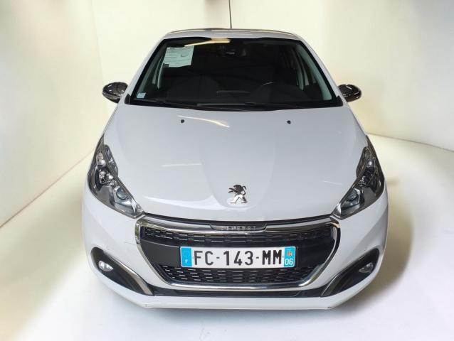 Peugeot 208 image 3