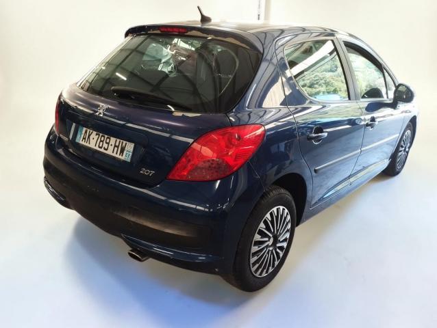 Peugeot 207 image 2