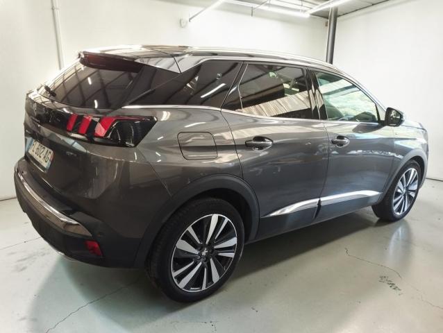 Peugeot 3008 image 2