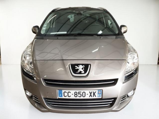 Peugeot 5008 image 1