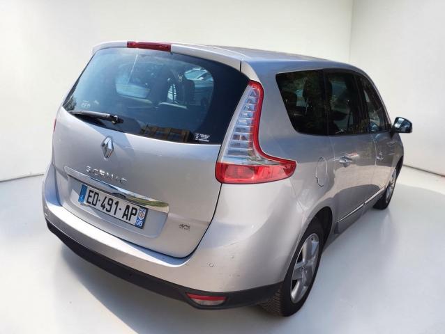 Renault Grand Scénic image 1
