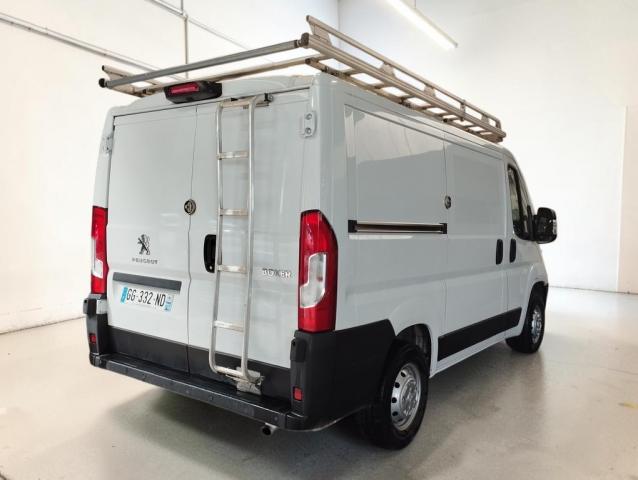 Peugeot Boxer image 1