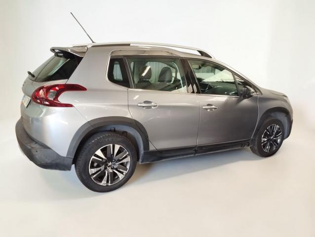 Peugeot 2008 image 1