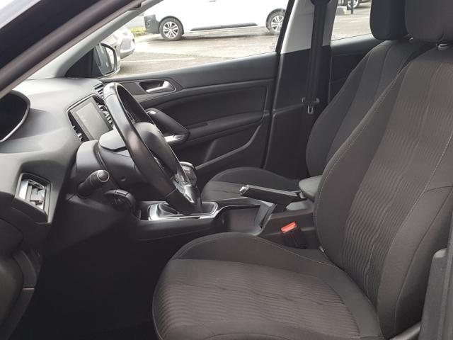 Peugeot 308 image 2
