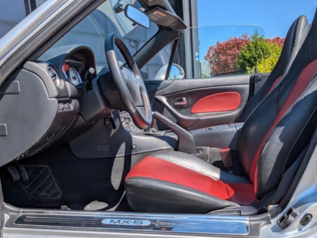 Mazda Mx-5 image 6