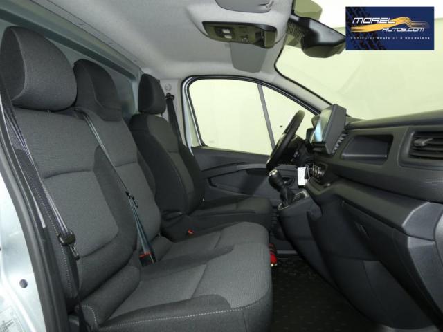 Renault Trafic image 2