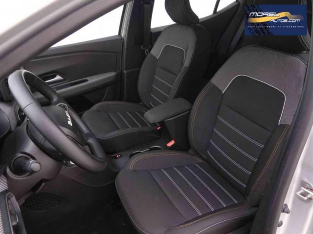 Dacia Sandero image 8