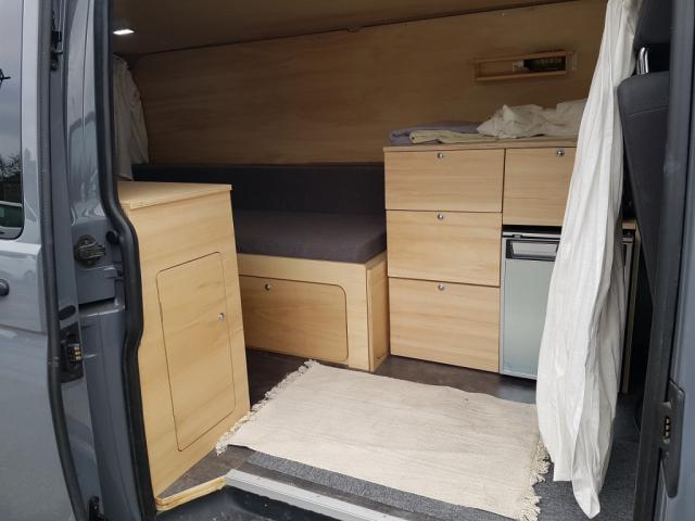 Volkswagen Transporter image 5