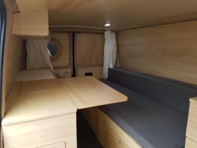 Volkswagen Transporter image 2