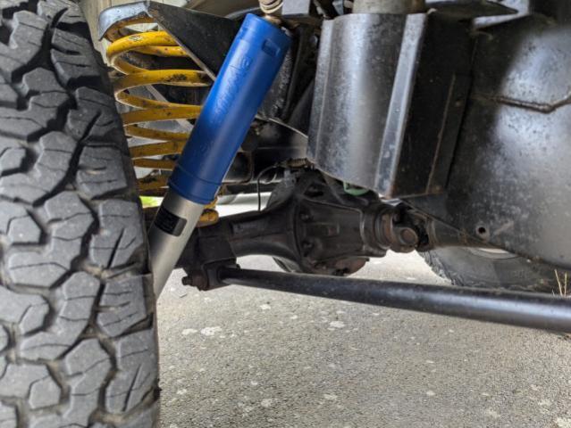 Land Rover Defender image 7