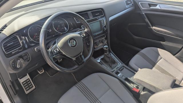 Volkswagen Golf Sw image 1