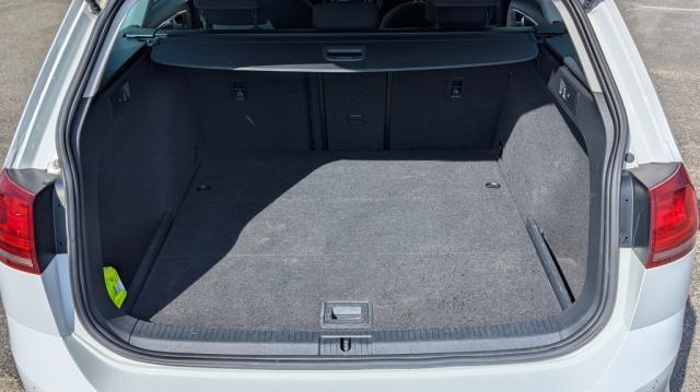 Volkswagen Golf Sw image 6