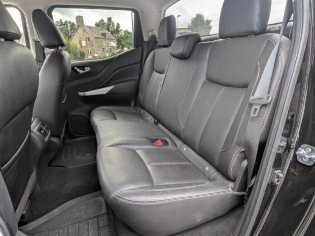 Nissan Navara image 8