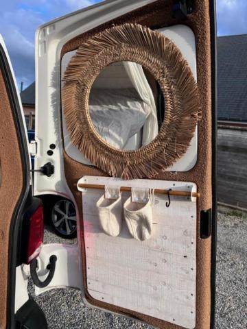 Volkswagen Transporter image 1