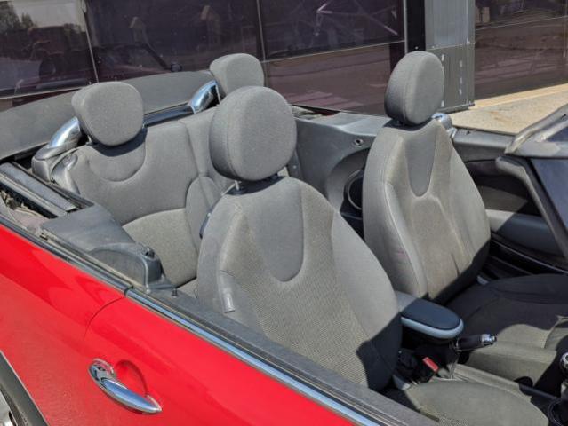 Mini Cabrio image 8