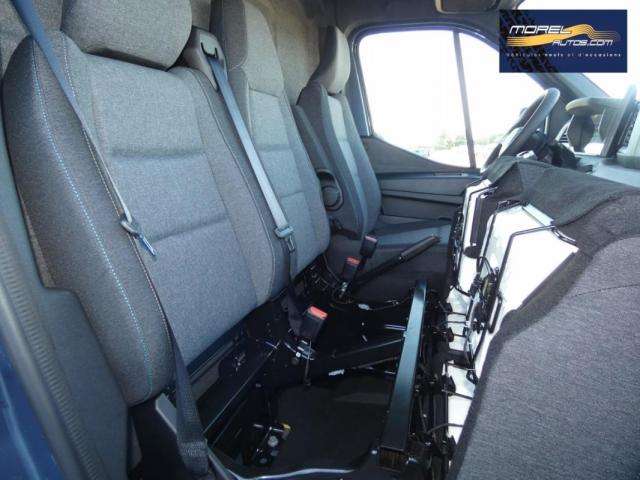 Renault Master image 8