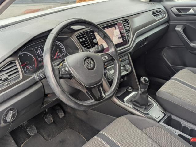 Volkswagen T-Roc image 3