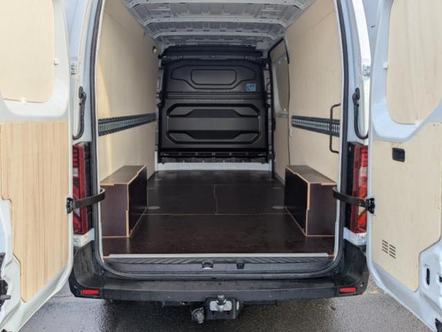 Renault Master image 3