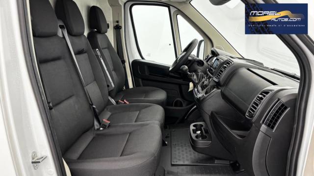 Peugeot Boxer image 2