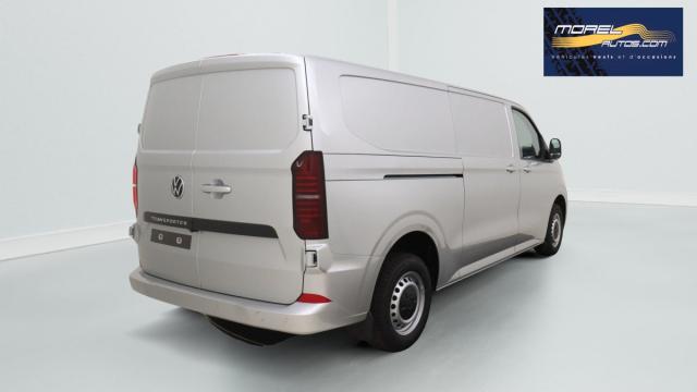 Volkswagen Transporter image 2