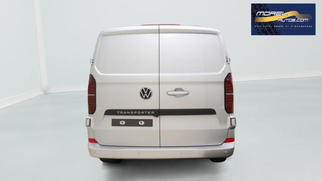 Volkswagen Transporter image 8