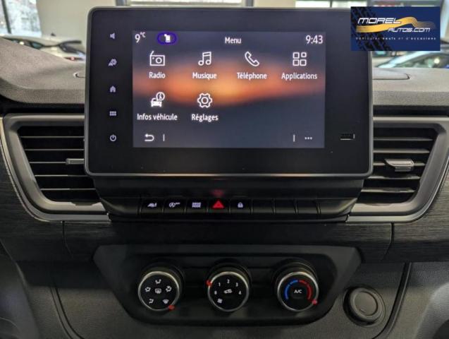 Renault Trafic image 2