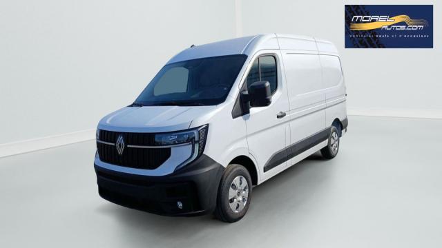 Renault Master image 2