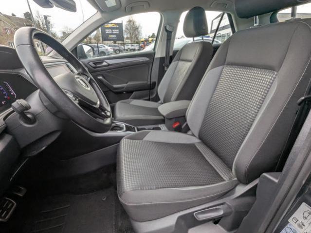 Volkswagen T-Roc image 3